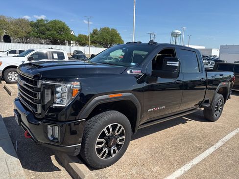 Used 2023 GMC Sierra 2500 AT4 image 1
