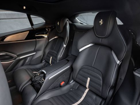 Used 2025 Ferrari Purosangue image 16