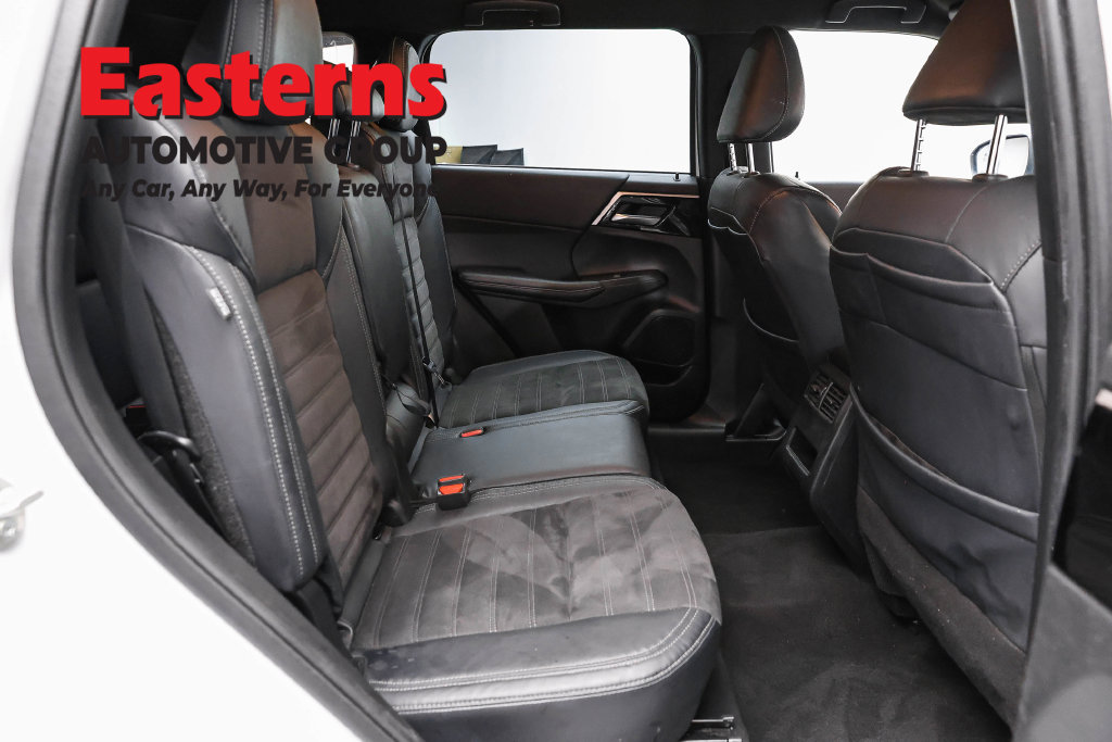 Used 2023 Mitsubishi Outlander SE Black Edition AWD/4WD image 23