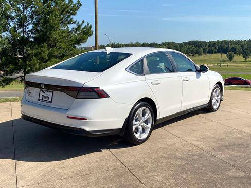 Used 2026 Honda Accord LX image 6