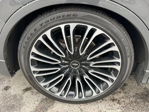 Used 2020 Lincoln Aviator Black Label w/ Dynamic Handling Package AWD/4WD image 17