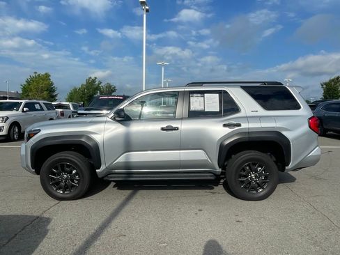 Used 2025 Toyota 4Runner SR5 image 4