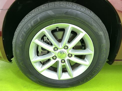 Used 2020 Dodge Grand Caravan SXT image 15