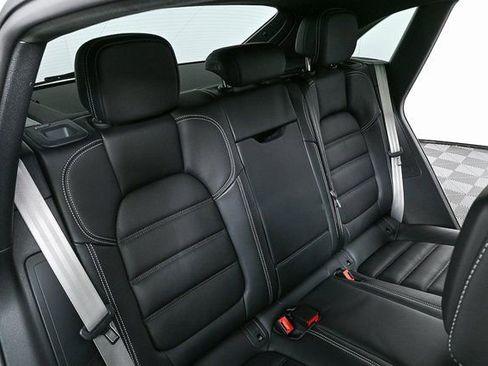 New 2026 Porsche Macan GTS image 28