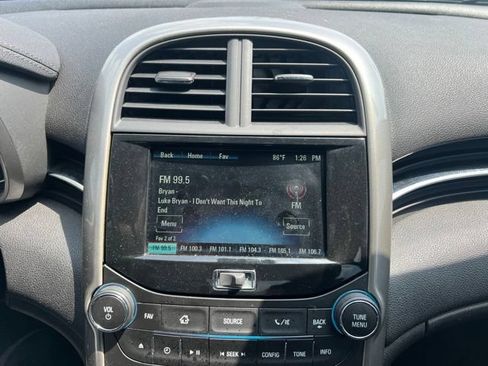 Used 2016 Chevrolet Malibu LT FWD image 22