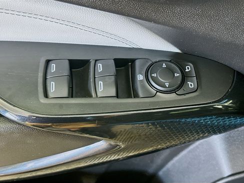 Used 2025 Chevrolet Trax LT w/ Driver Confidence Package image 15