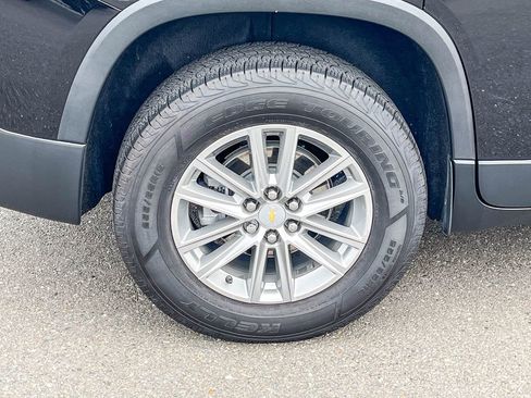 Used 2022 Chevrolet Traverse LT w/ LPO, Floor Liner Package image 18