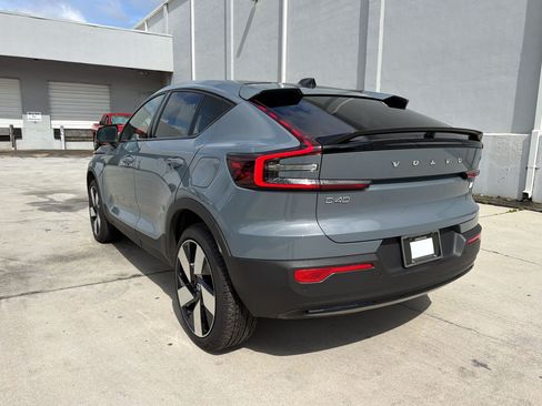 Used 2023 Volvo C40 P8 Recharge Plus w/ Climate Package AWD/4WD image 3