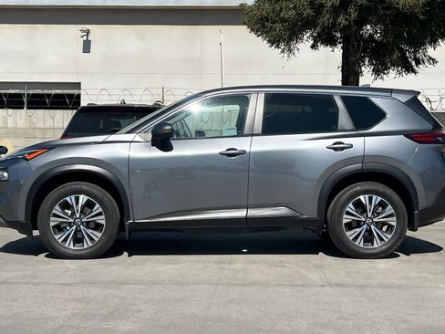 Certified 2023 Nissan Rogue SV image 6