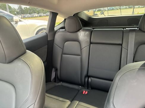 Used 2024 Tesla Model Y Performance AWD/4WD image 11