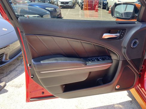 Used 2018 Dodge Charger R/T Scat Pack w/ Dynamics Package RWD image 16