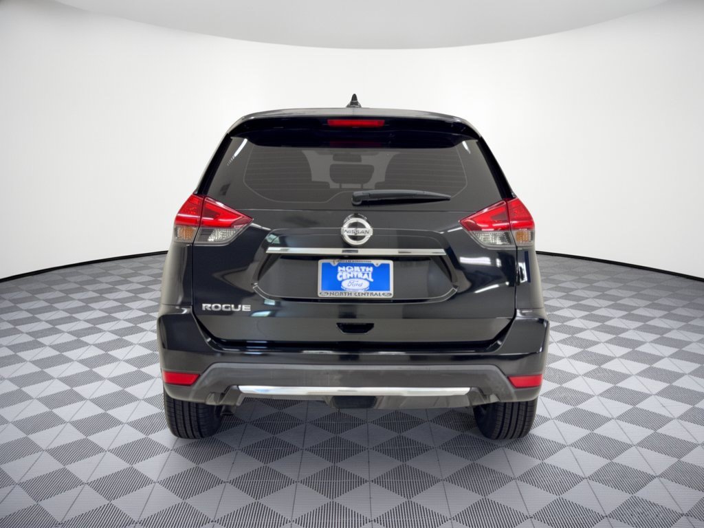 Used 2017 Nissan Rogue S FWD image 11
