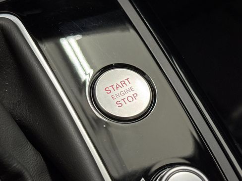 Used 2018 Audi A6 2.0T Premium w/ 20" Black Optic Wheel Package image 32