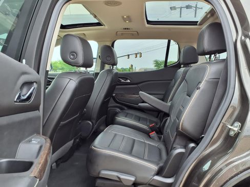 Used 2020 GMC Acadia Denali w/ LPO, Floor Liner Package AWD/4WD image 32