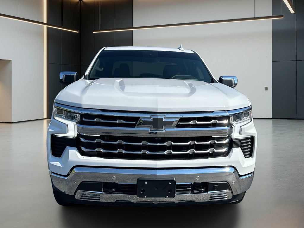 Used 2023 Chevrolet Silverado 1500 LTZ AWD/4WD image 9