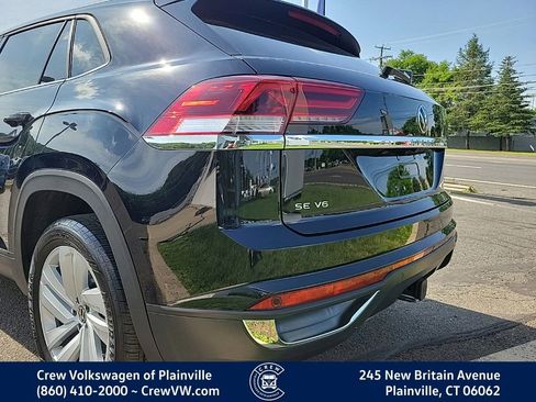 Certified 2023 Volkswagen Atlas Cross Sport SE w/ Panoramic Sunroof Package AWD/4WD image 27