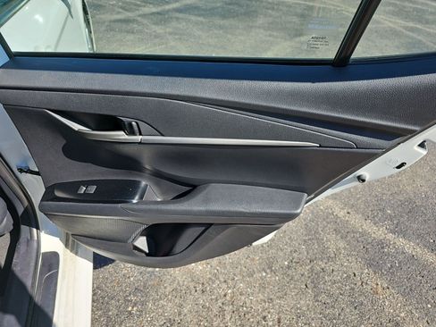 Used 2025 Toyota Camry LE FWD image 17