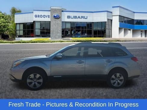 Used 2012 Subaru Outback 2.5i Limited w/ Moonroof Pkg AWD/4WD image 2