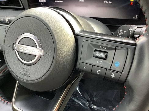 Used 2025 Nissan Kicks SR w/ SR Premium Package image 20