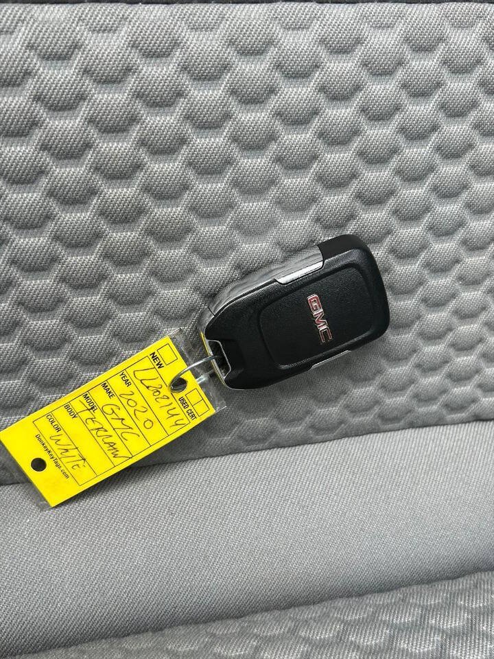 Used 2020 GMC Terrain SLE FWD image 17
