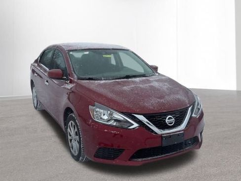 Used 2019 Nissan Sentra SV image 4