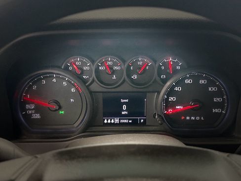 Used 2025 Chevrolet Silverado 1500 Custom Trail Boss w/ Turbomax Blackout Package AWD/4WD image 13