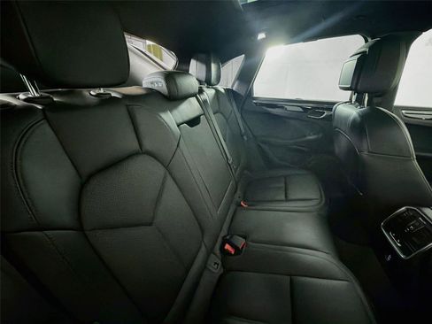 Certified 2026 Porsche Macan S AWD/4WD image 27