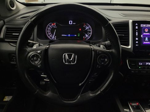 Used 2018 Honda Pilot Touring image 22