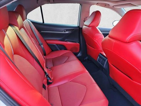 Used 2022 Toyota Camry XSE FWD image 13