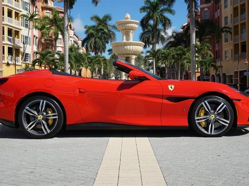 Used 2022 Ferrari Portofino M RWD image 28
