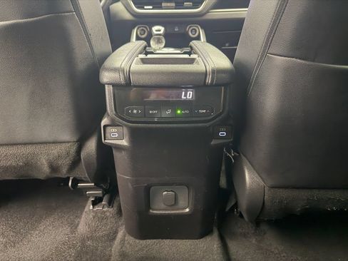 Used 2025 Toyota Grand Highlander AWD image 37