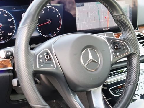 Used 2018 Mercedes-Benz E 300 4MATIC image 20