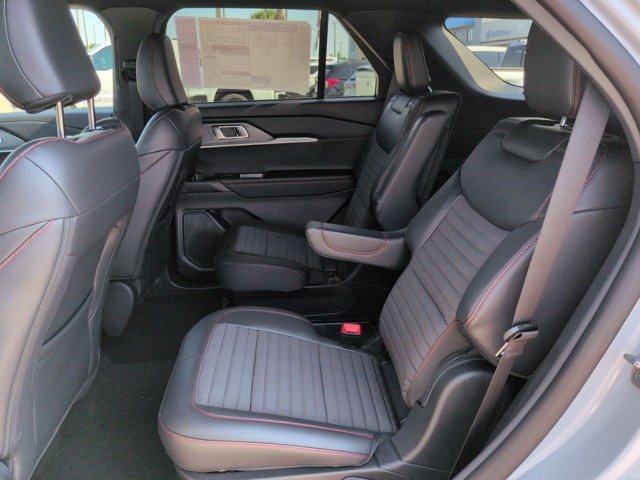 New 2026 Ford Explorer ST-Line w/ ST-Line Street Pack AWD/4WD image 15