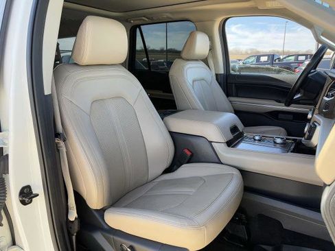 Certified 2022 Ford Expedition Max Limited image 32