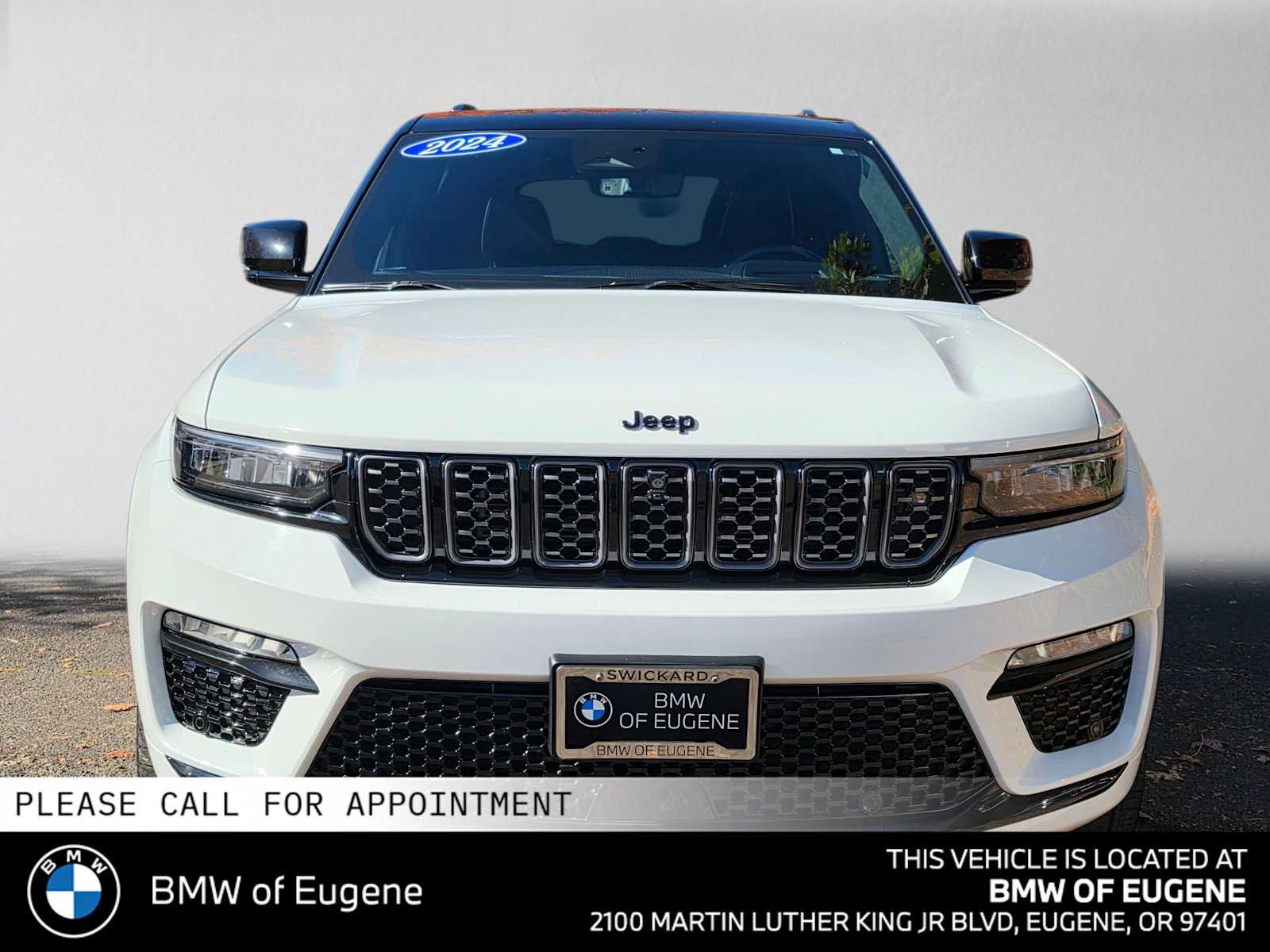 Used 2024 Jeep Grand Cherokee Summit AWD/4WD image 8
