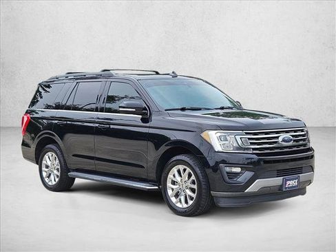 Used 2020 Ford Expedition XLT w/ Equipment Group 202A RWD image 3