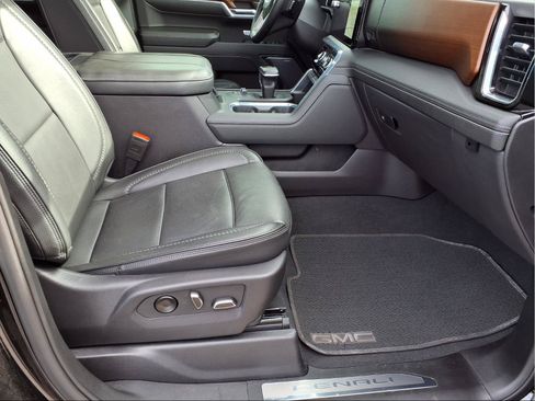 Used 2023 GMC Sierra 1500 Denali AWD/4WD image 25
