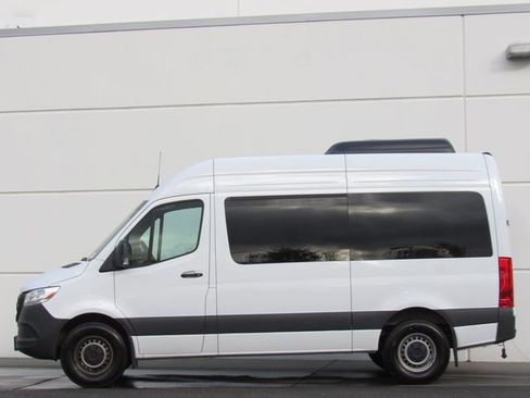 Used 2024 Mercedes-Benz Sprinter 2500 image 4