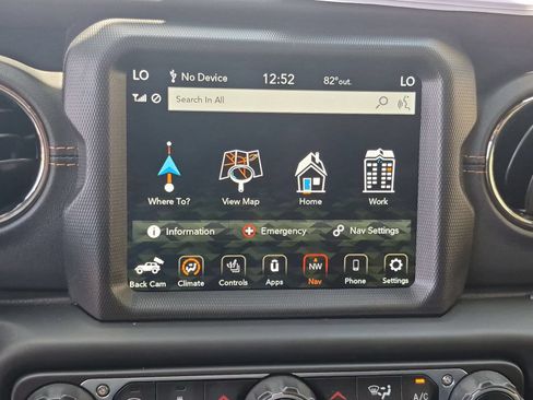 Used 2021 Jeep Wrangler Unlimited Sahara AWD/4WD image 19