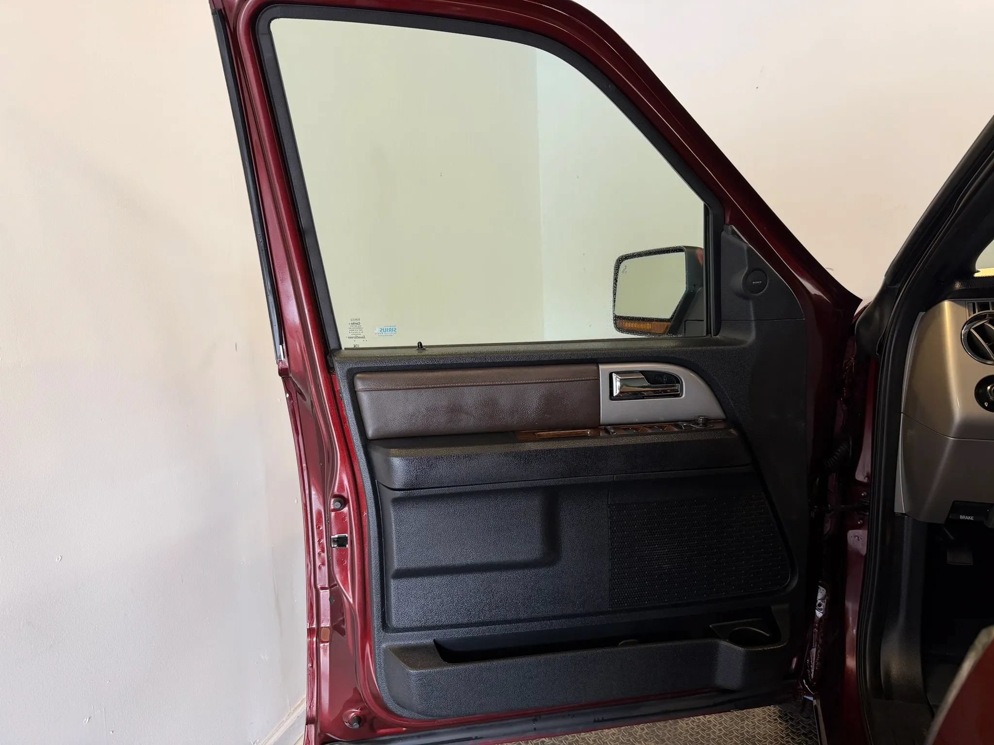 Used 2015 Ford Expedition King Ranch AWD/4WD image 9