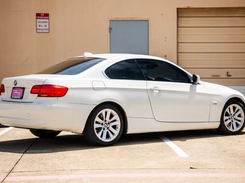 Used 2011 BMW 328i xDrive Coupe AWD/4WD image 3