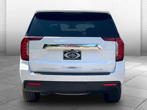 Used 2023 GMC Yukon SLE AWD/4WD image 3