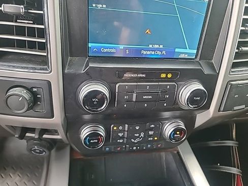 Used 2021 Ford F250 King Ranch image 12