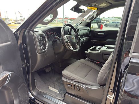 Used 2022 Chevrolet Silverado 1500 LT AWD/4WD image 18