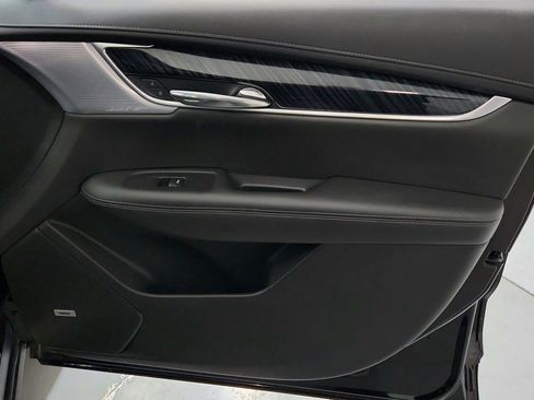 Certified 2023 Cadillac XT6 Premium Luxury w/ LPO, Floor Liner Package AWD/4WD image 27
