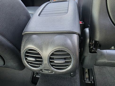 Used 2009 Mercedes-Benz CLK 350 Coupe image 25