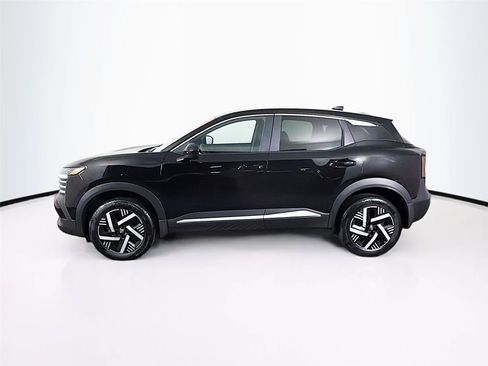 Used 2025 Nissan Kicks SV FWD image 4