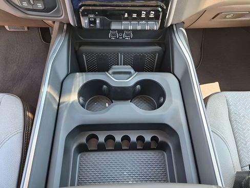 New 2026 RAM 2500 Laramie w/ Towing Technology Group image 40