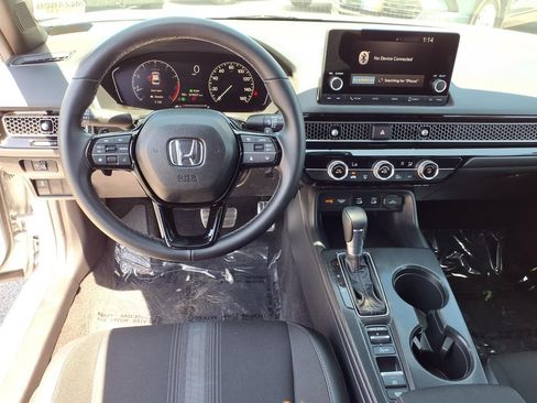 Used 2025 Honda Civic Sport image 10