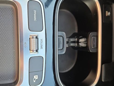 Used 2025 Mercedes-Benz CLA 250 image 26